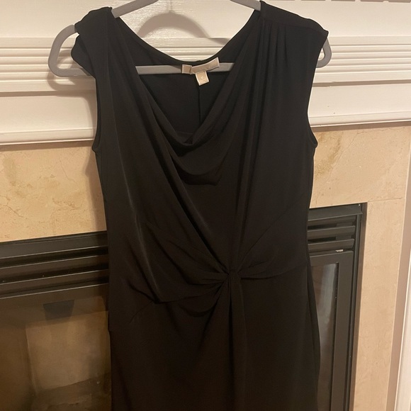 MAKE AN OFFER 〰️ Michael Kors dress - Picture 2 of 3